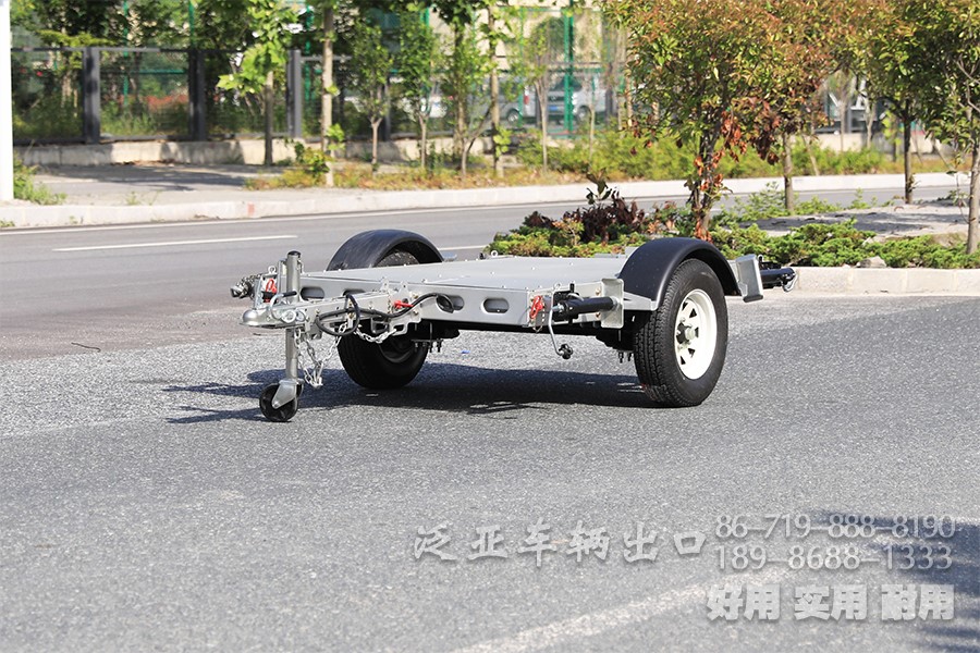 轻型单轴板簧光伏房车拖挂底盘_单轴移动拖挂底盘_机械伸缩式拖挂底盘